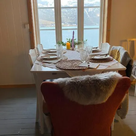 Rorbu Vestersia I Skjelfjord Ramberg