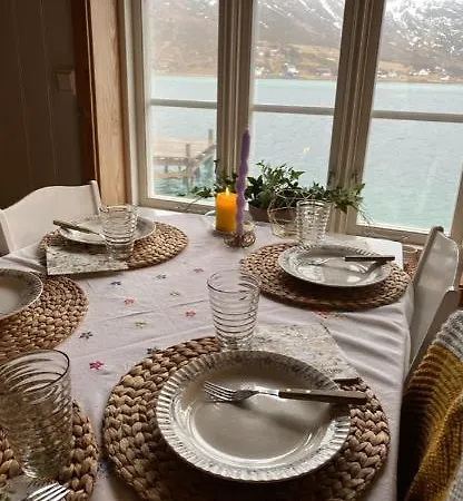 Rorbu Vestersia I Skjelfjord Ramberg