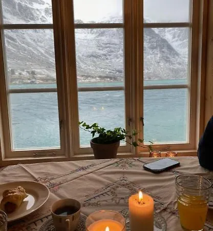 Rorbu Vestersia I Skjelfjord *
