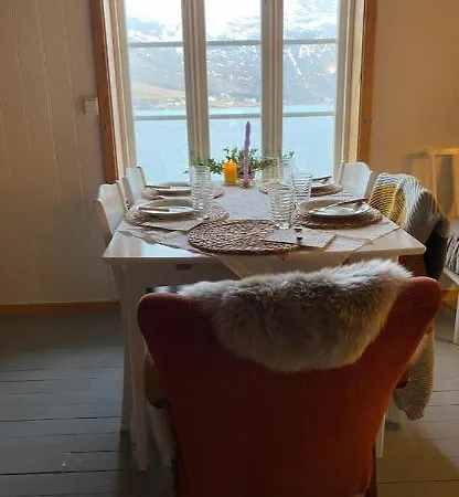 Rorbu Vestersia I Skjelfjord